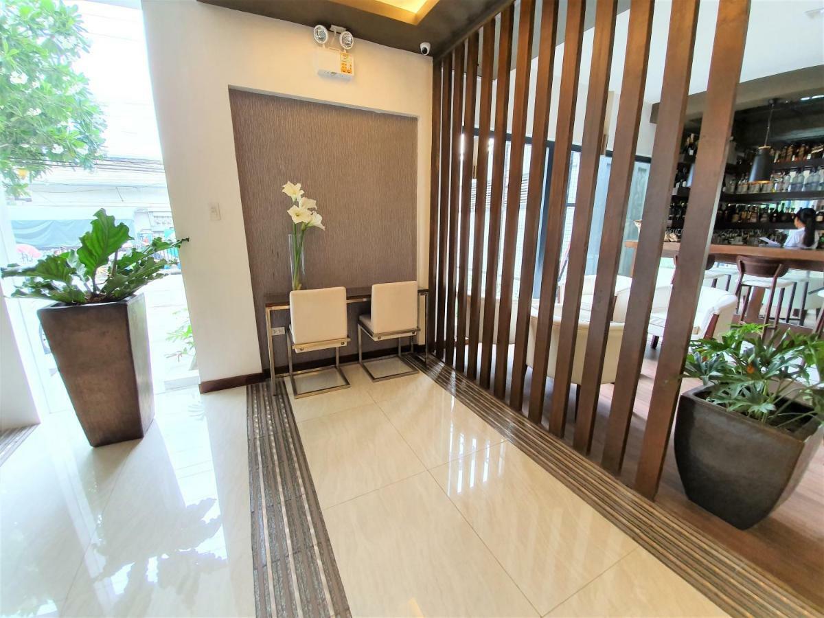 The Upperroom @ Real Suites Bacolod Exterior foto